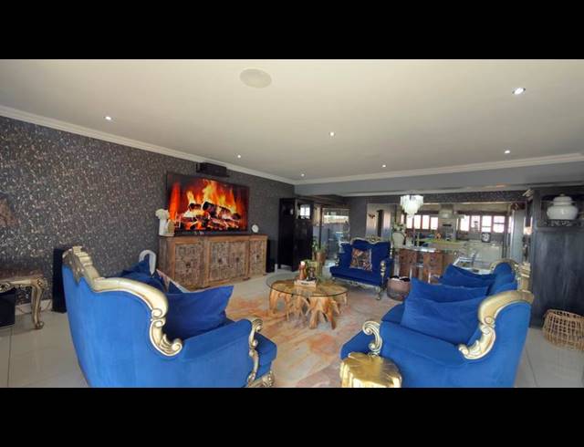 6 BEDROOM HOUSE FOR SALE IN AQUAVISTA MOUNTAIN ESTATE